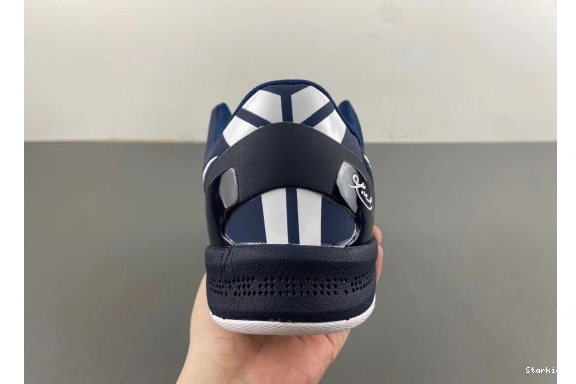 8   Kobe Nike HF9550-400 0717